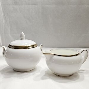 Wedgwood "California" Cream & Sugar Set.